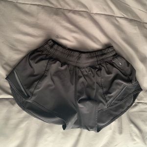 Lulu shorts. Hotty totty 2.5”